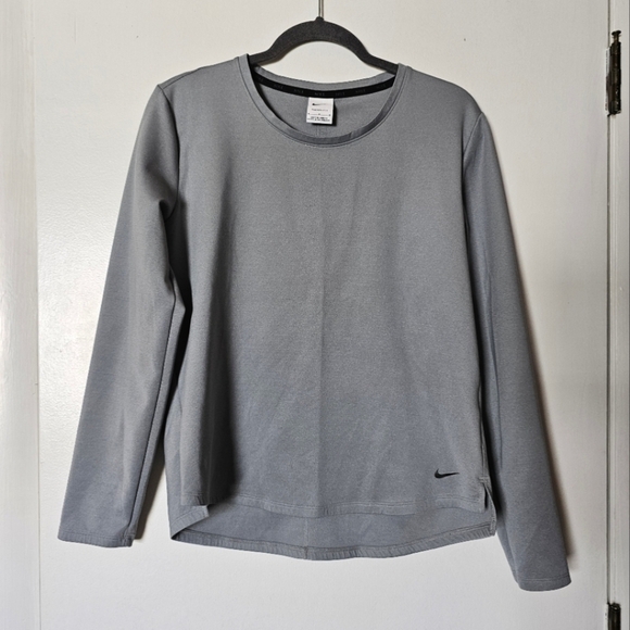NWOT Nike therma-fit gray soft fleece warm crewneck stretchy longsleeve Size M - Picture 3 of 7